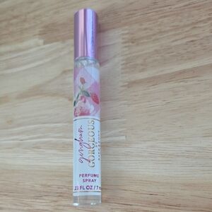 Bath & Body Works GINGHAM GORGEOUS Purse Size Perfume Spray